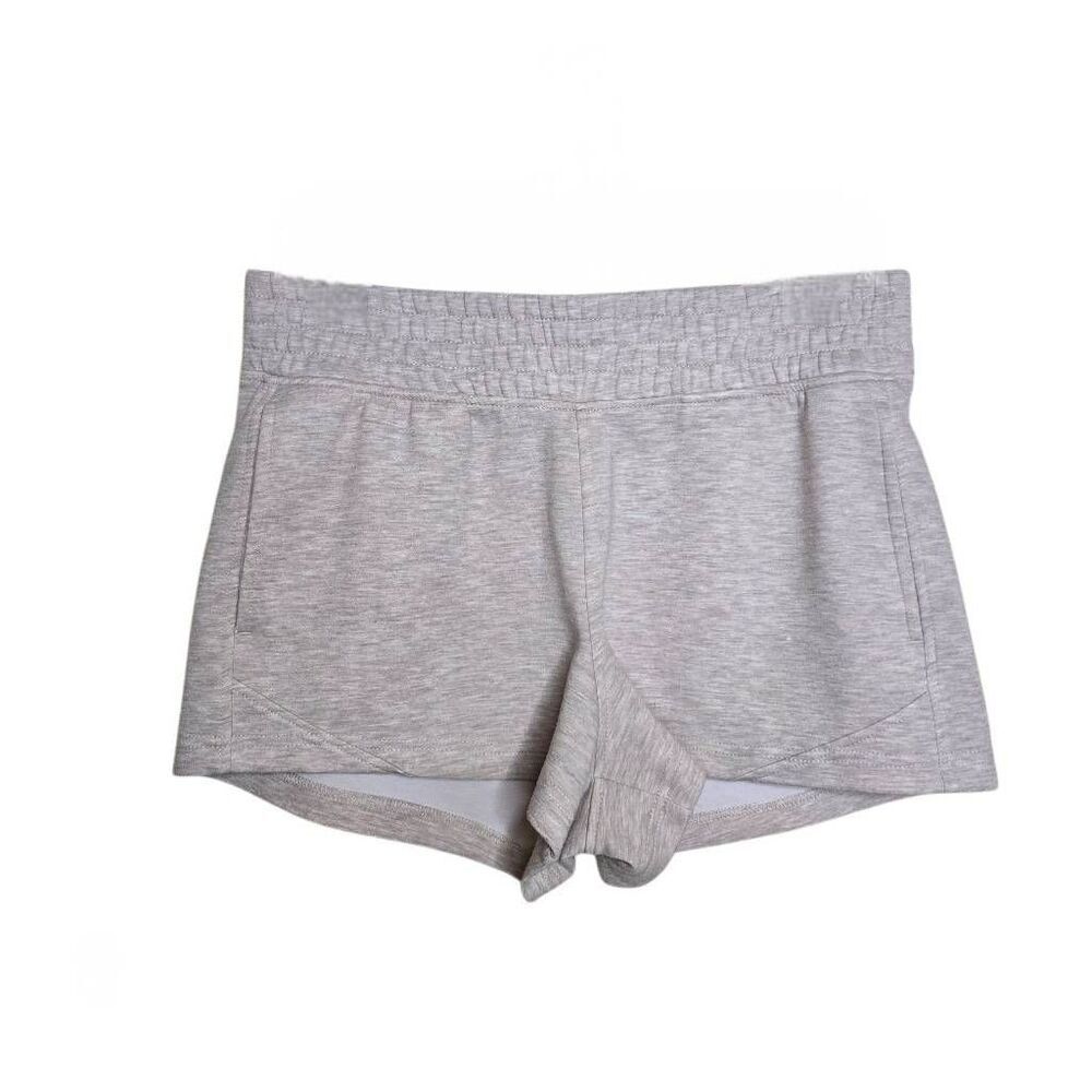 ​Yogalicious Scuba New Flow 3" Athletic Shorts Soft Beige Tan Neutral Size M
